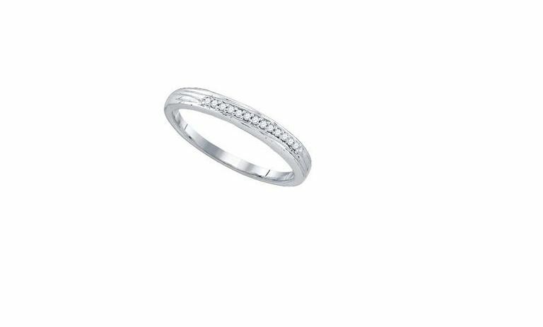 10kt White Gold Diamond Womens Simple 2mm Wedding Band Ring 1/6 Cttw