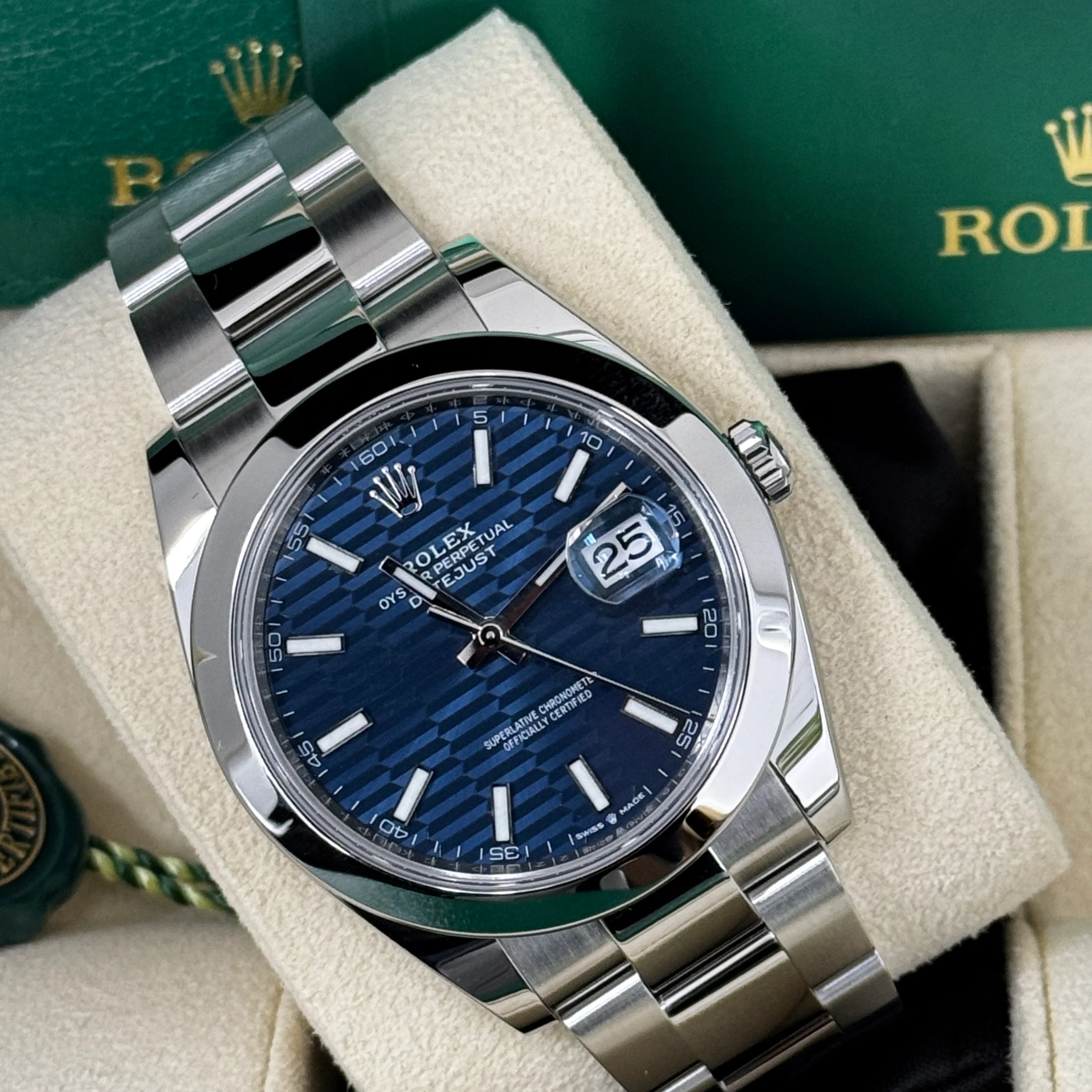 Rolex Datejust 41mm Smooth Bezel Blue Index Dial Oyster New 2025 - 126300