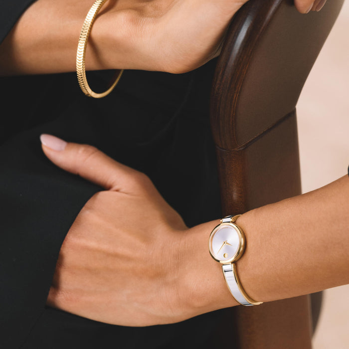 Movado Moda Black Dial Quartz Yellow Gold Women's Watch 0608013