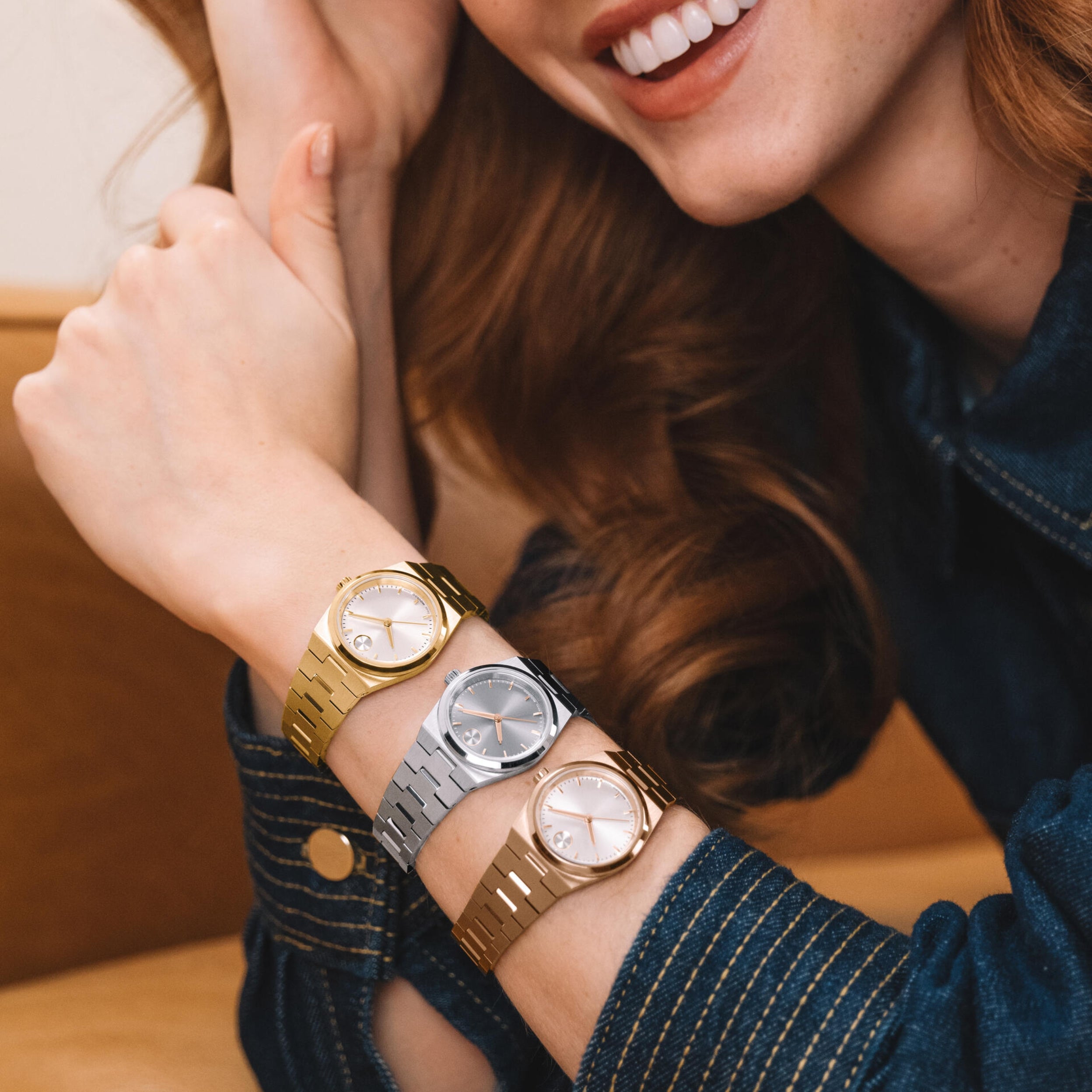 Movado BOLD Quest Mini Champagne Dial Gold Women's Watch 3601294