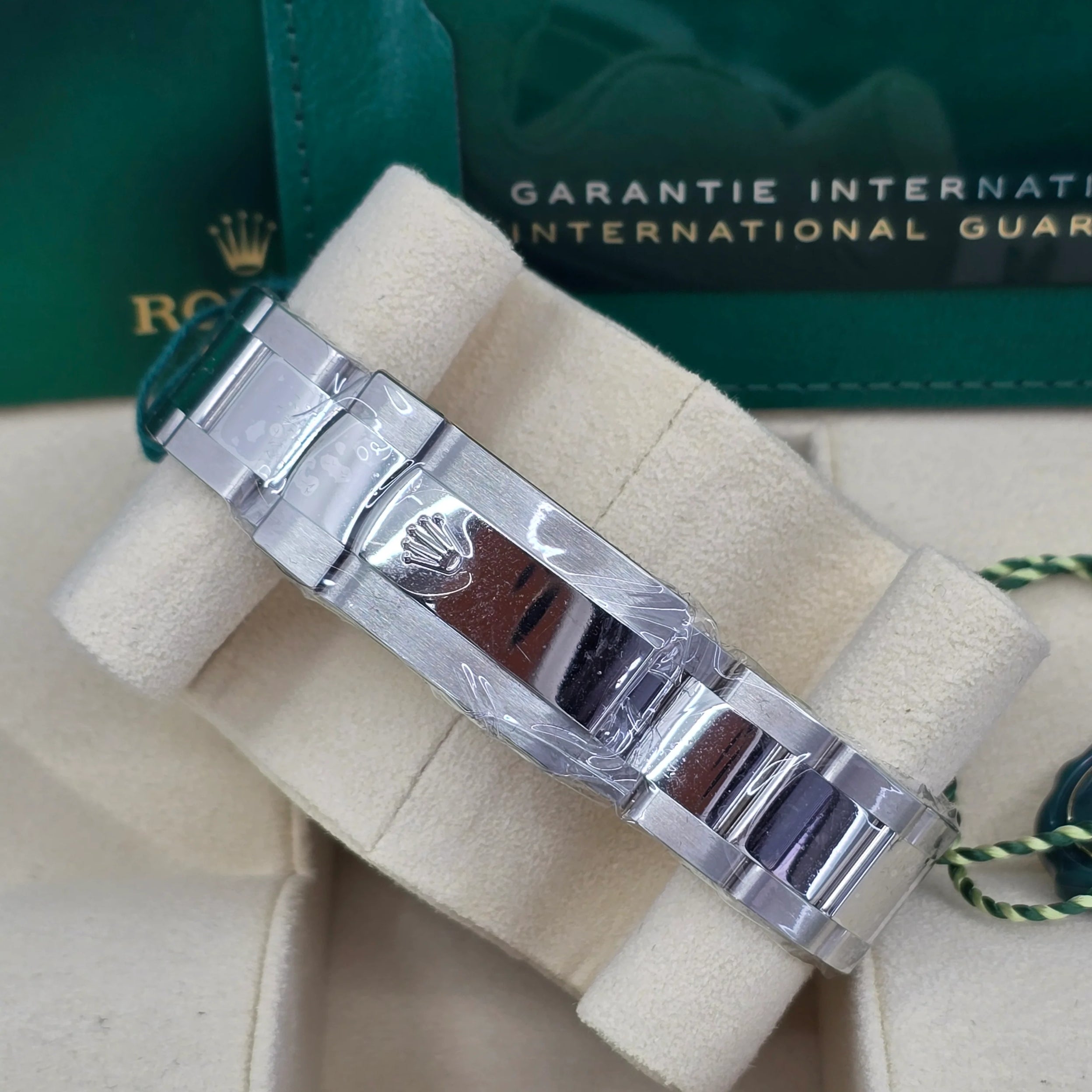 Rolex Datejust 41mm Smooth Bezel "Wimbledon" Dial Oyster New 2025 - 126300