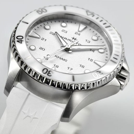Hamilton Khaki Navy Scuba Quartz White Dial White Rubber Strap Round Stainless Steel Case 37mm Men's Watch H82221310