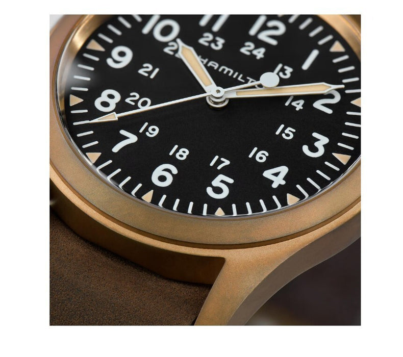 8932389