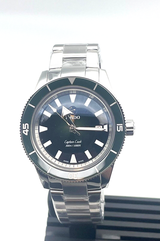 8932524