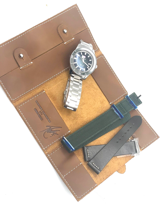 8932524
