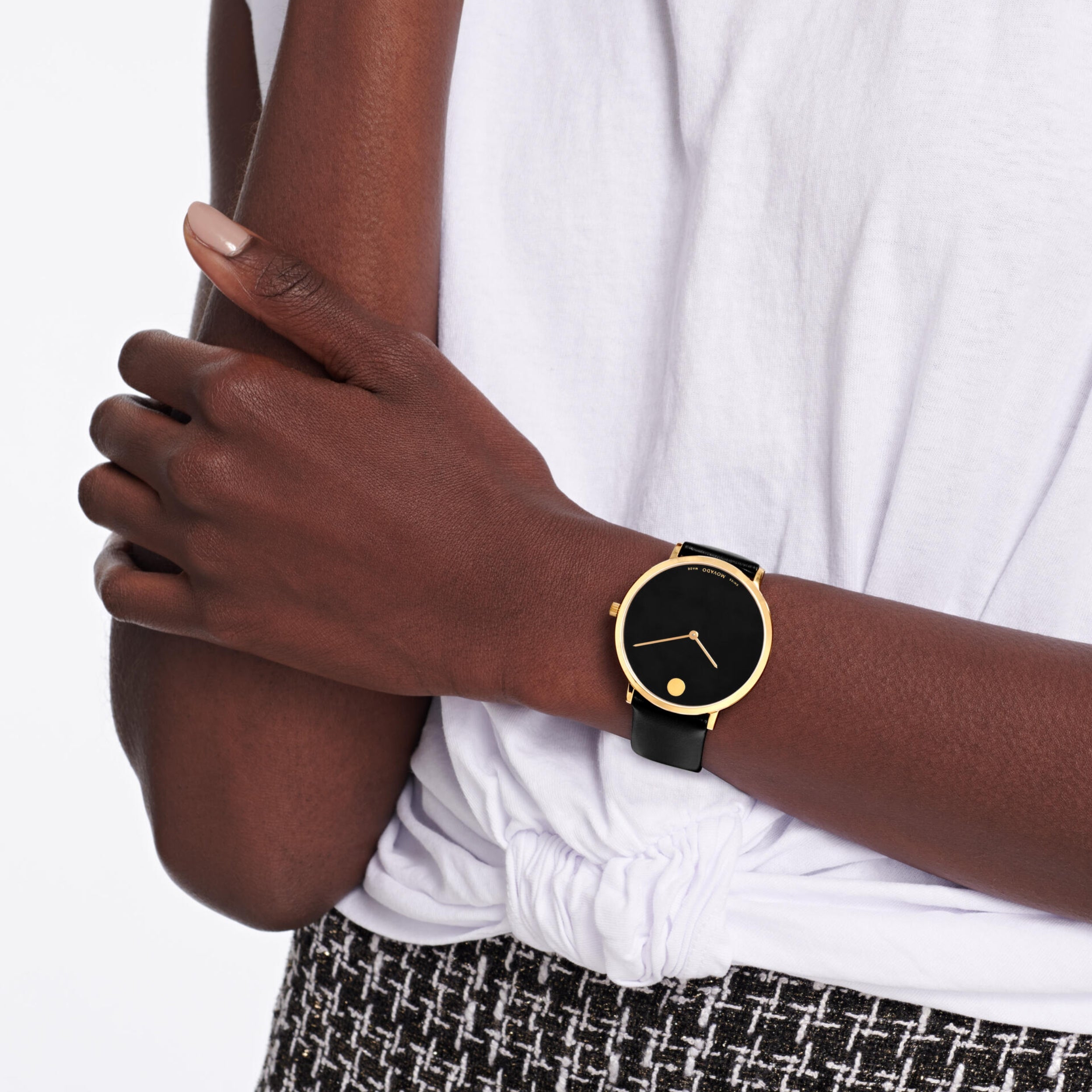 Movado Modern 47 Black Dial Yellow PVD Finished Unisex's Watch 0607432