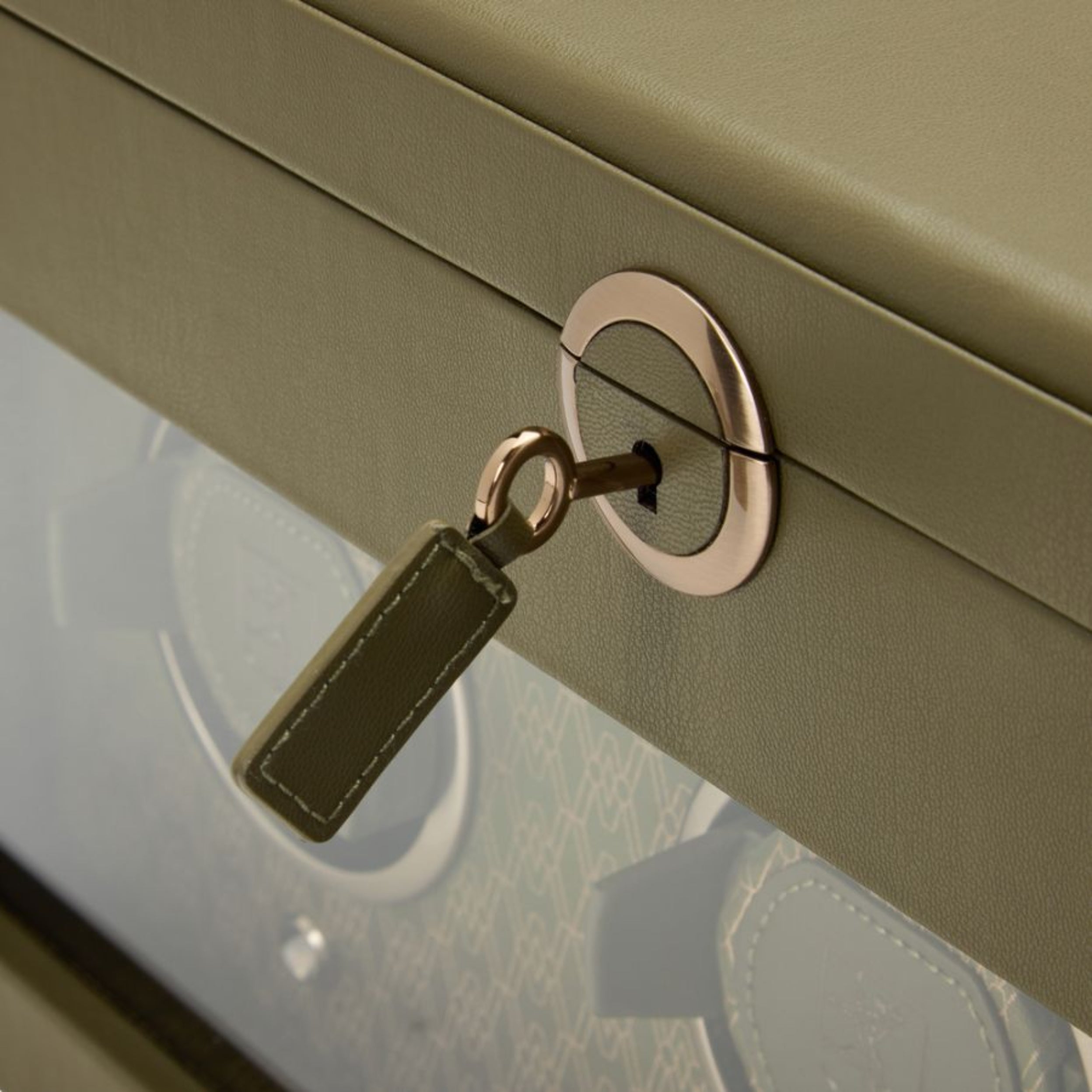 Wolf Earth Olive Apple Leather Triple Watch Winder 190541