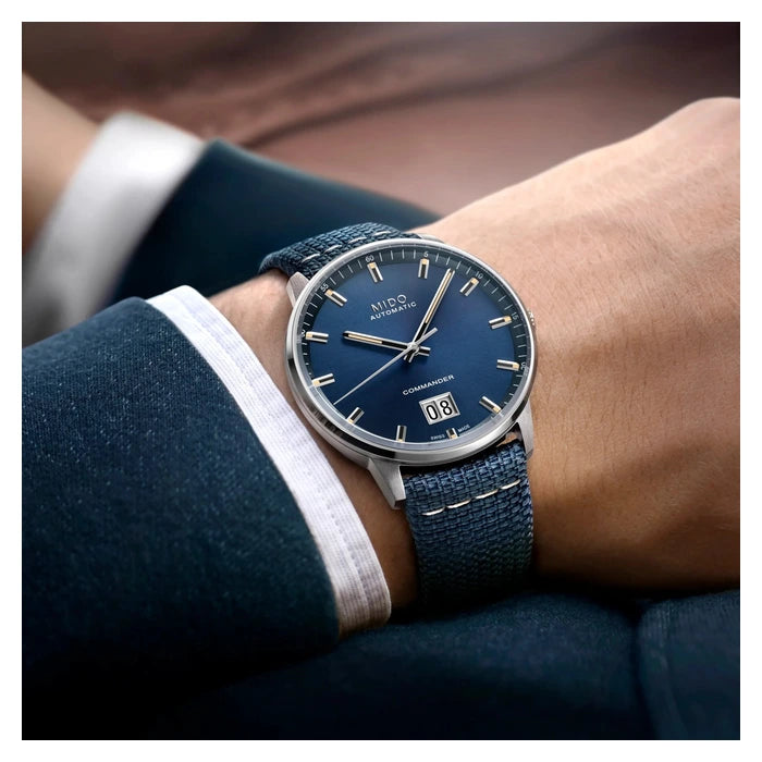 mido-commander-big-date-blue-men-watch-m021.626.17.041.00-4