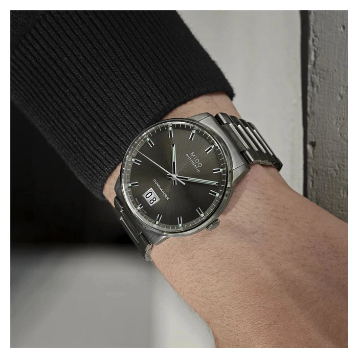 mido-commander-big-date-anthracite-men-watch-m021.626.33.061.00-4