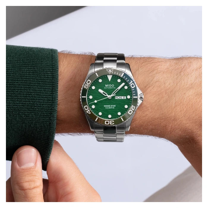mido-ocean-star-200c-green-men-watch-m042.430.11.091.00-4