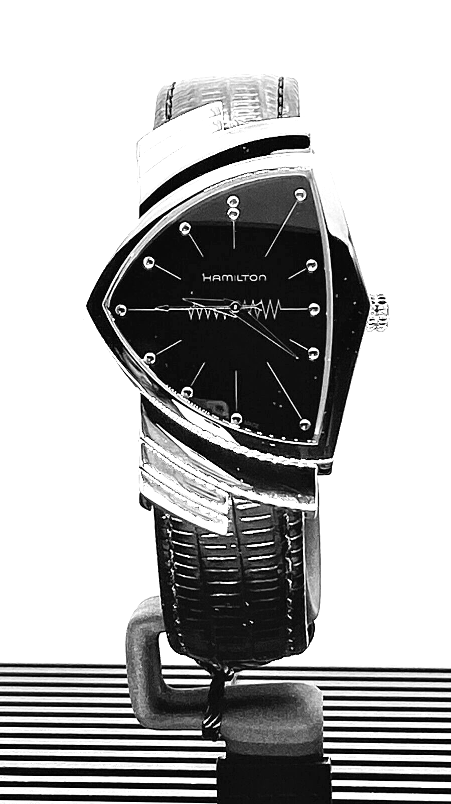 Hamilton Ventura Quartz Black Dial Leather Men's Watch H24411732