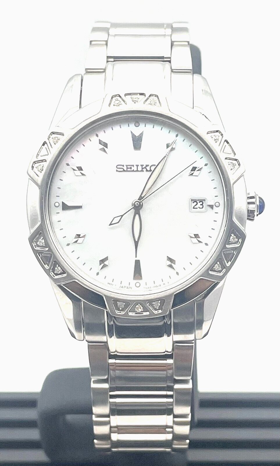 Seiko Diamond Collection Stainless Steel Case and bracelet Mother-of-pearl Dial Women's Watch SKK727